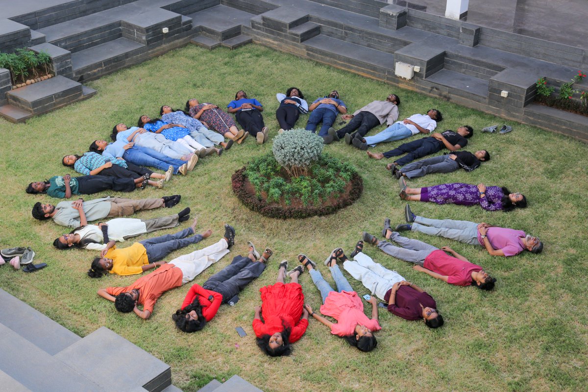 DJ Academy of Design tweet media