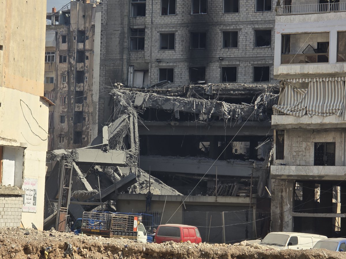 roqchams's tweet photo. I'm at the site of the pre-dawn attacks on Haret Hreik, in Beirut's southern suburb. https://t.co/MzLOh26Rk9