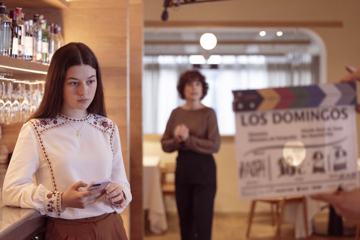 “Los domingos”; tan irrelevante como mi opinión.

Una película llena de moscas. ¿Me podéis decir qué parte es la maravillosa?