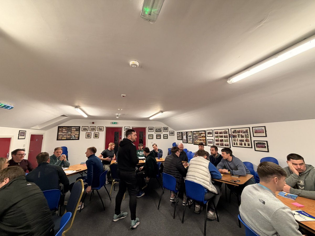 ellen_meagher's tweet photo. First part of our ICGG took place last night in Clara… plenty of clubs, craic &amp; knowledge was shared looking forward to our practical next week 👏🏼👏🏼 #gaa #gpo #gamesdevelopment https://t.co/ionShVMu7X