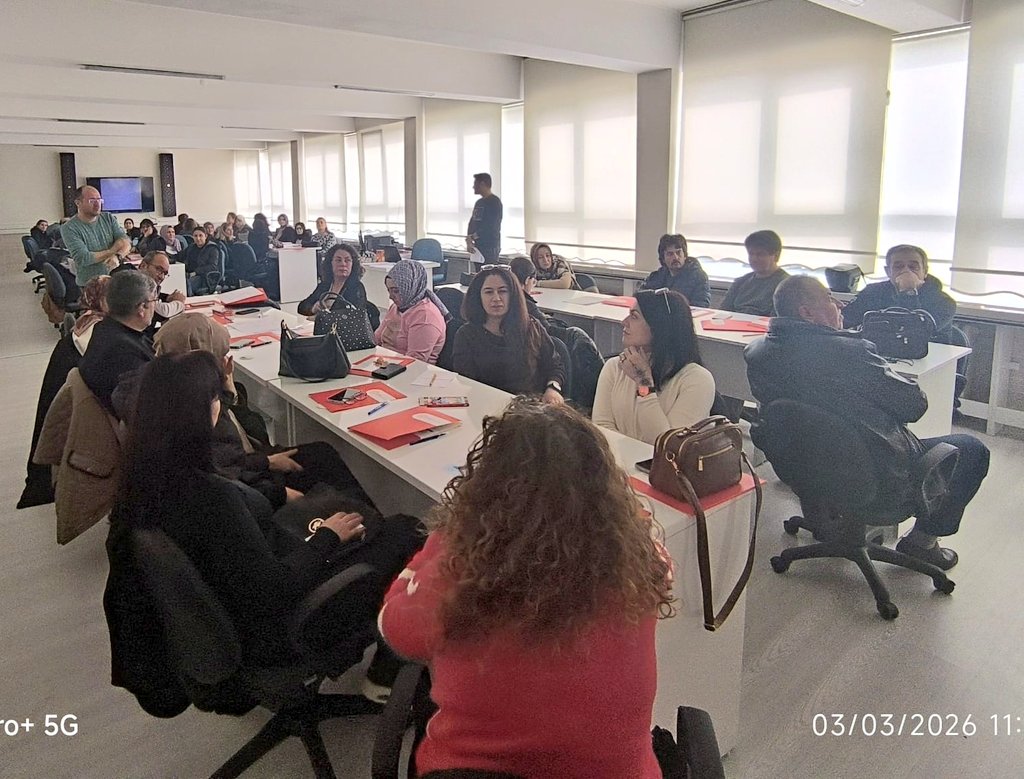 OdmKonya55807's tweet photo. Türkiye Yüzyılı Maarif Modeli çalışmaları kapsamında  Merkezimizce düzenlenen "TYMM Ölçme ve Değerlendirme Uygulamaları Semineri", 2-3 Mart 2026 tarihlerinde, 48 fen bilimleri öğretmenimizin atölye çalışmalarıyla tamamlandı. @mebodsgm @konyamem @AliKemalEker1 https://t.co/6WcQ9E9BPe