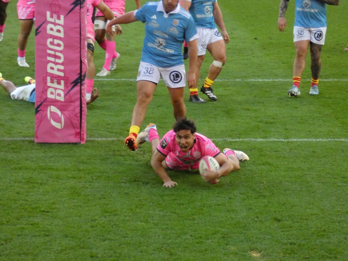 LesTitisdelOval's tweet photo. Les Parisiens se sont imposés samedi dernier face aux Perpignanais 42-21 ⚡️⚡️⚡️ #SFPUSAP https://t.co/uZWNAeYp4K