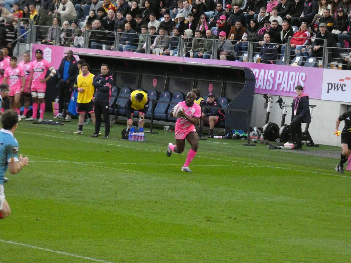 LesTitisdelOval's tweet photo. Les Parisiens se sont imposés samedi dernier face aux Perpignanais 42-21 ⚡️⚡️⚡️ #SFPUSAP https://t.co/uZWNAeYp4K
