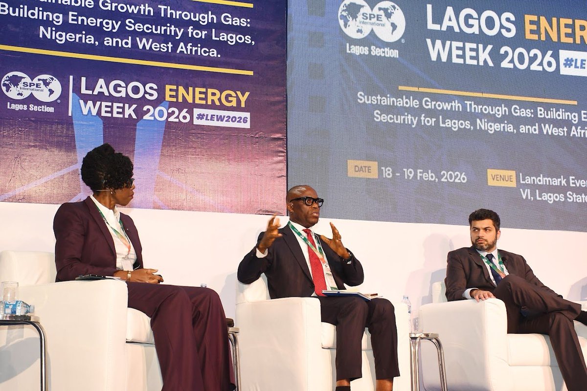 anohgas's tweet photo. ANOH First Gas is proof that Nigeria is ready for large-scale gas development.
“When the right commercial and regulatory frameworks are in place, complex gas projects can move from concept to operation.” — Engr. Effiong Okon, AGPC MD
From investor confidence to technical execution, ANOH shows what’s possible for Nigeria’s gas future.
#ANOHFirstGas #DecadeOfGas