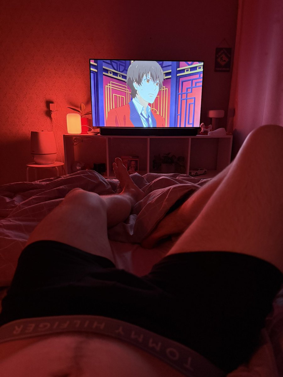 Что у вас здесь происходит tweet media