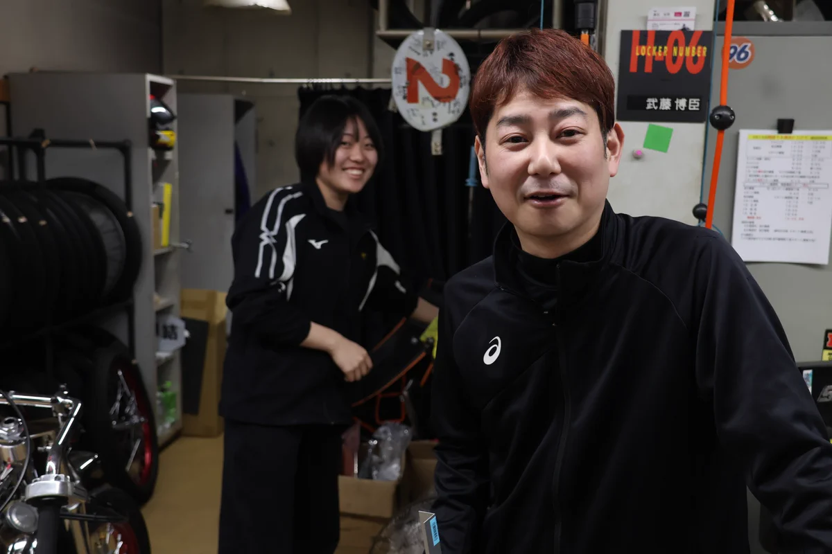オートレース 武藤博臣選手 28期 直筆サイン入り練習着 レア 1点もの