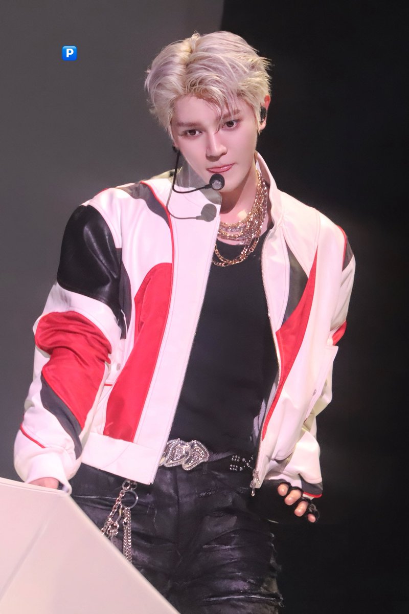 leetaeyongpabo's tweet photo. 2.28｜H.E.R☔️
#TAEYONGinMACAU 
#태용 https://t.co/rRW9jrSqNw