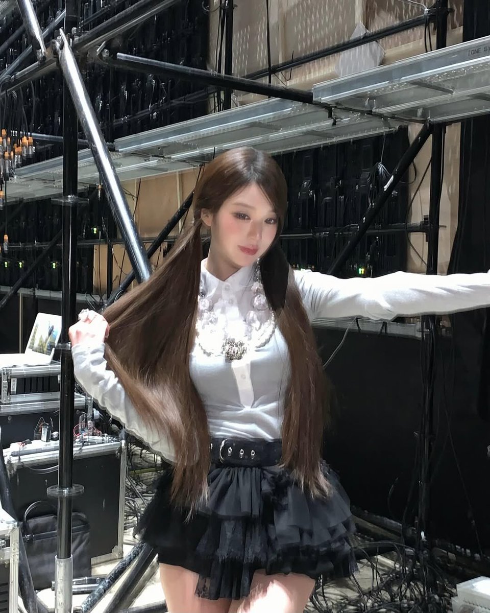 wonyaura's tweet photo. na na na diva is a female version of a hustler~ https://t.co/yxJt93lS17