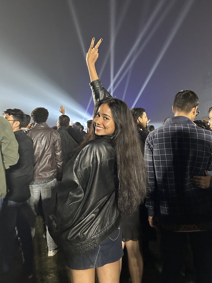 abheeteja tweet media