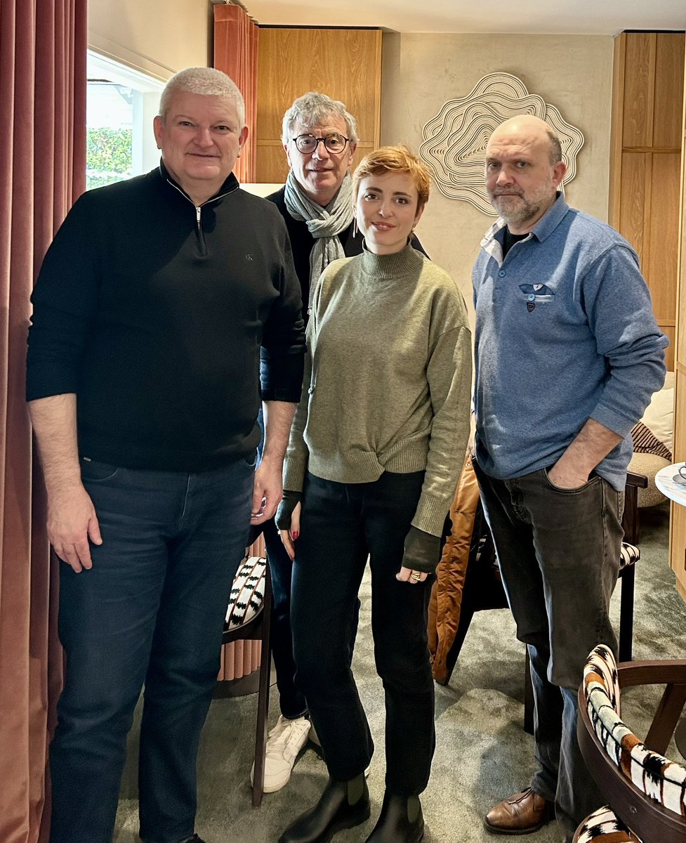 Elsa Walter tweet media