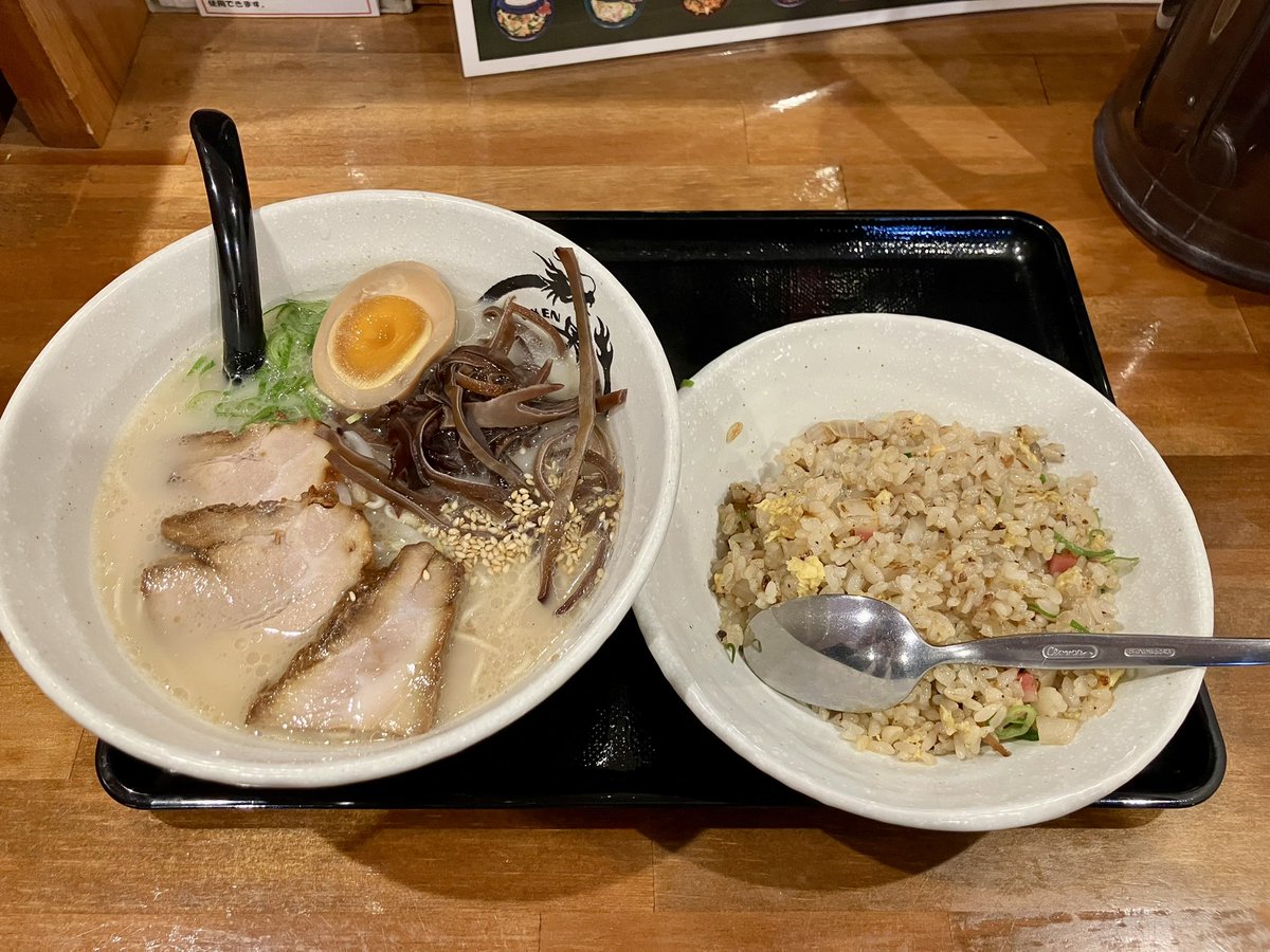 mt_028's tweet photo. #横須賀ラーメン部 https://t.co/9klqiNCcs8