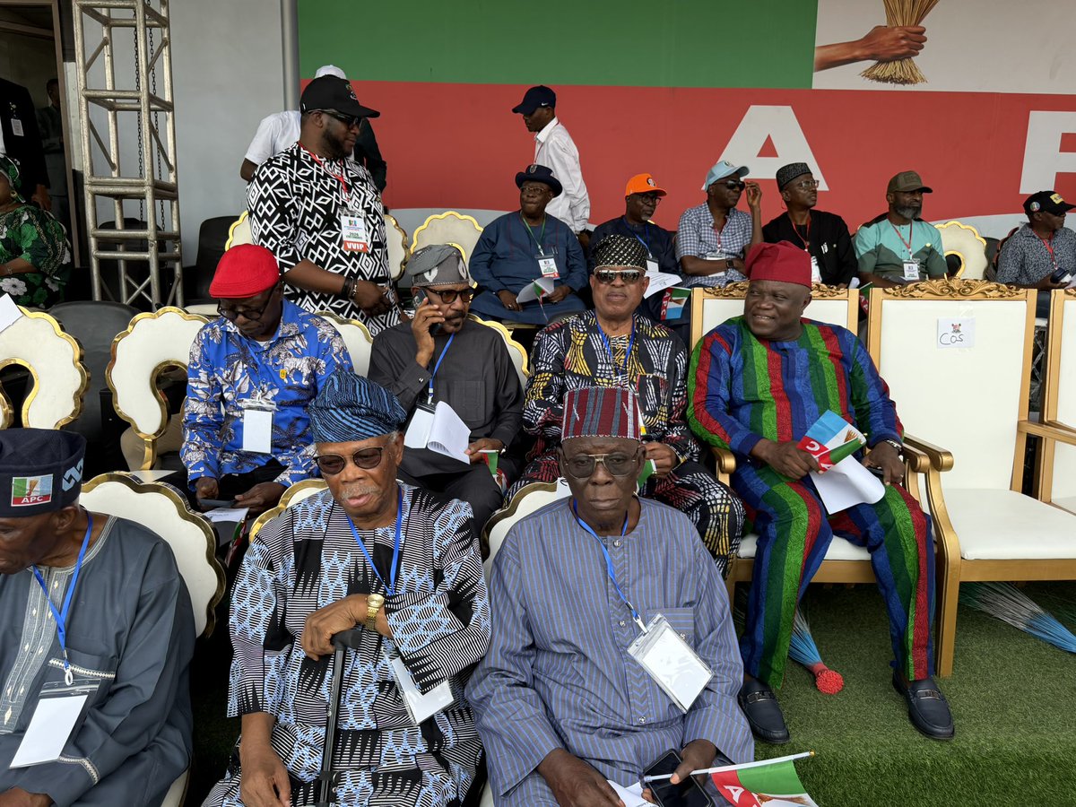 abdullahayofel's tweet photo. Lagos 2027: Former Lagos State Governor Akinwunmi Ambode at the Lagos State APC party congress.... ❤️🇳🇬 #Drivenbyprogress #ApcLagoscongress https://t.co/UBMzZ3eiQy