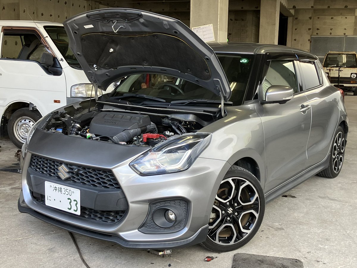 keyybu7301's tweet photo. 自身の身体のせいで何も進まないかわいそうな車がこちらです🥹 https://t.co/iMSDBnqCum