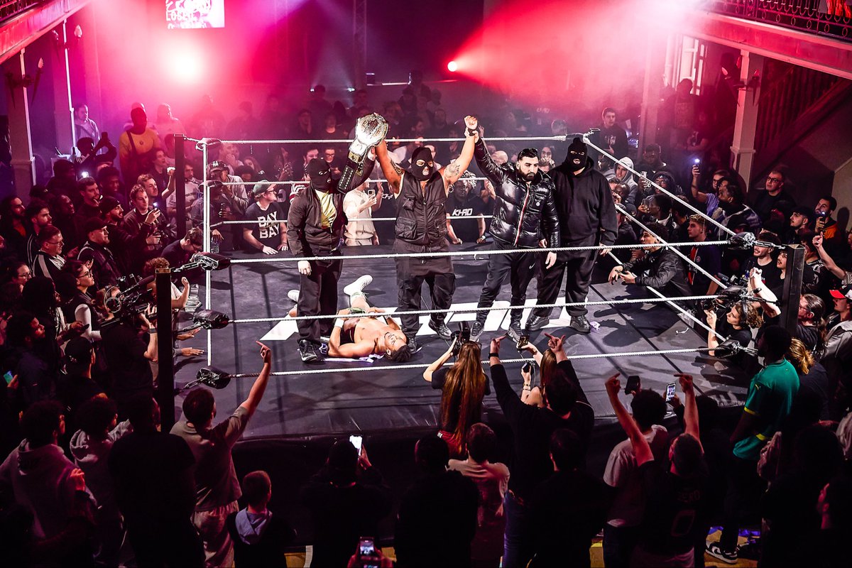 cesar_khao's tweet photo. Peut-on vraiment parler de triche quand c’est moi qui fixe les règles ?
#LSDC #Volume1
🏠: @khao_wrestling
📸 : @AinoaAVergara x @oceshots https://t.co/fF7HrYQlcz