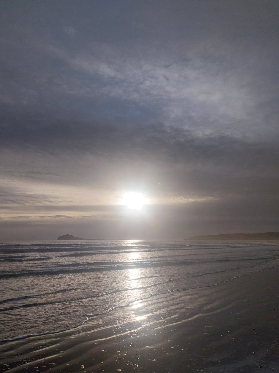 JimOFlahertyy's tweet photo. Every morn is the world made new.
You who are weary of sorrow and sinning,
Here is a beautiful hope for you,—
A hope for me and a hope for you.

All the past things are past and over;
The tasks are done and the tears are shed.
S Coolidge #Portmarnock https://t.co/tjewuKRnRw