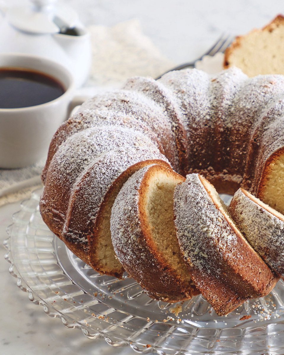 Hosting guests at home? Treat them to freshly brewed coffee paired with our Lemon Bundt Cake, a moist and tender cake with a crisp exterior. We bake as you order, so it's guaranteed #BakedFreshDaily, only at #MBakery!