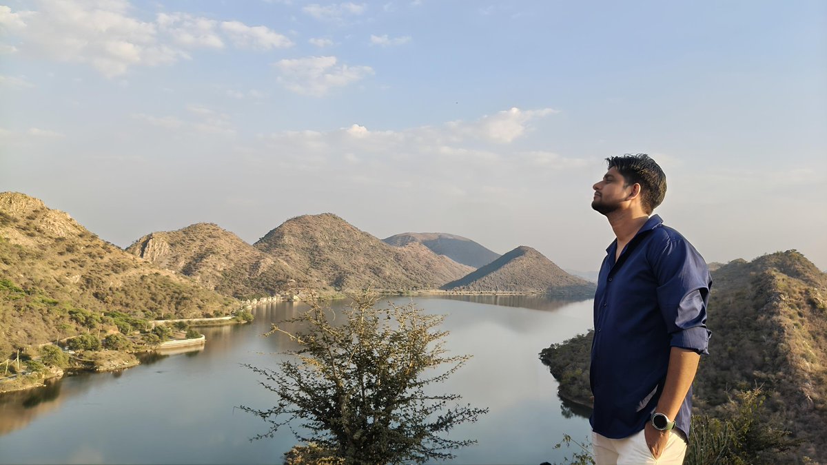 विशाल चौहान tweet media