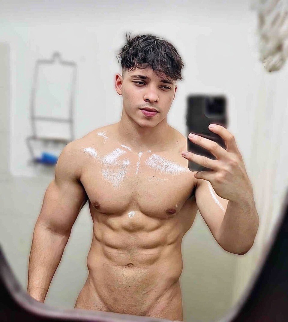 Alejandroecuba's tweet photo. Videos y fotos súper en buen precios pagos por PayPal o Zelle https://t.co/icIptcsAdU