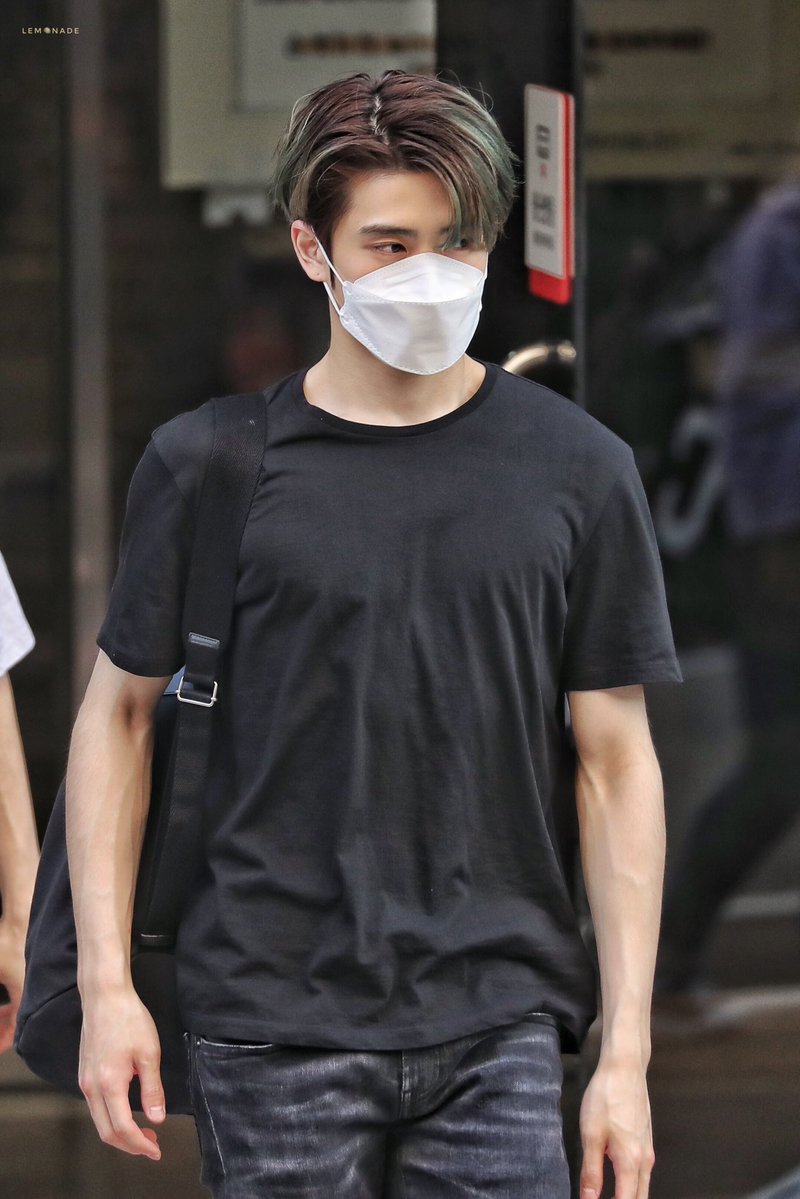 뀰 (@smolsillyggul) on Twitter photo 