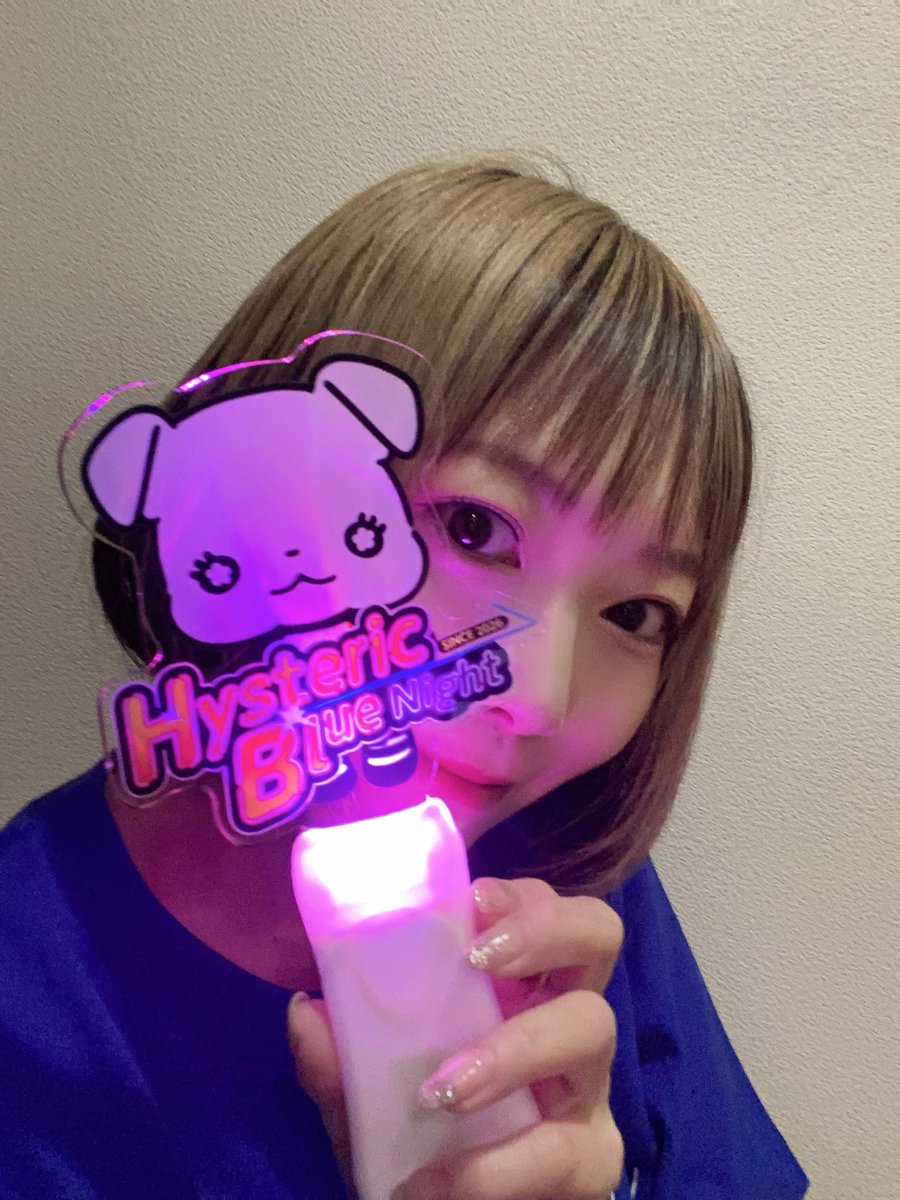 ③アクリルスタンド
④アクリルキーホルダーセット
⑤アクリルペンライト

✨全グッズ購入特典付き✨