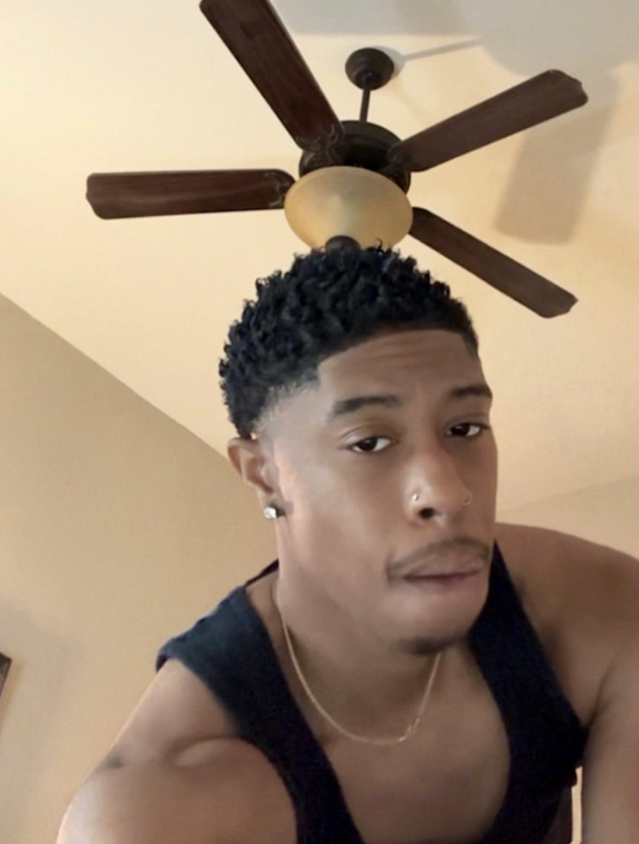 James 🏳️‍⚧️ tweet media