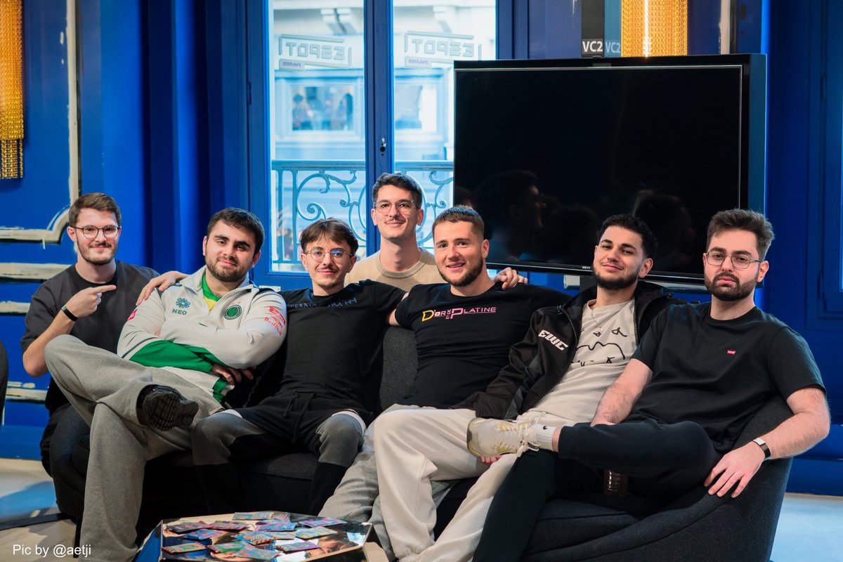 Romy 🌺 tweet media