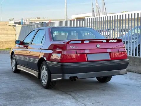 leparnassSA's tweet photo. まるで新車❗️
もう二度とこんな164QV出て来ません‼️
1992 アルファロメオ 164QV
8,124 km ワンオーナー
諸費用消費税オールイン乗り出し1100万円 https://t.co/33jO3AUrDu