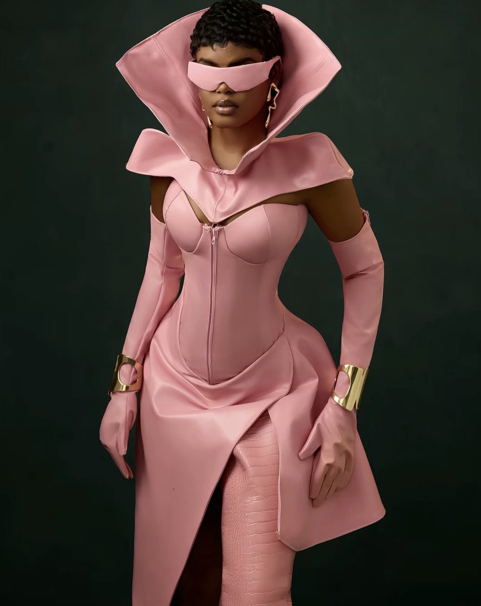 Hybrid_Ola's tweet photo. This Jarvis outfit is causing trouble on TikTok
A designer sketched this piece and gave it to a tailor to bring it to life
After Jarvis posted the picture, the tailor decided to post BTS of the outfit
This made the designer angry, and he asked her why she would post his design
According to the tailor , the designer is threatening to arrest her !

What are your thoughts?