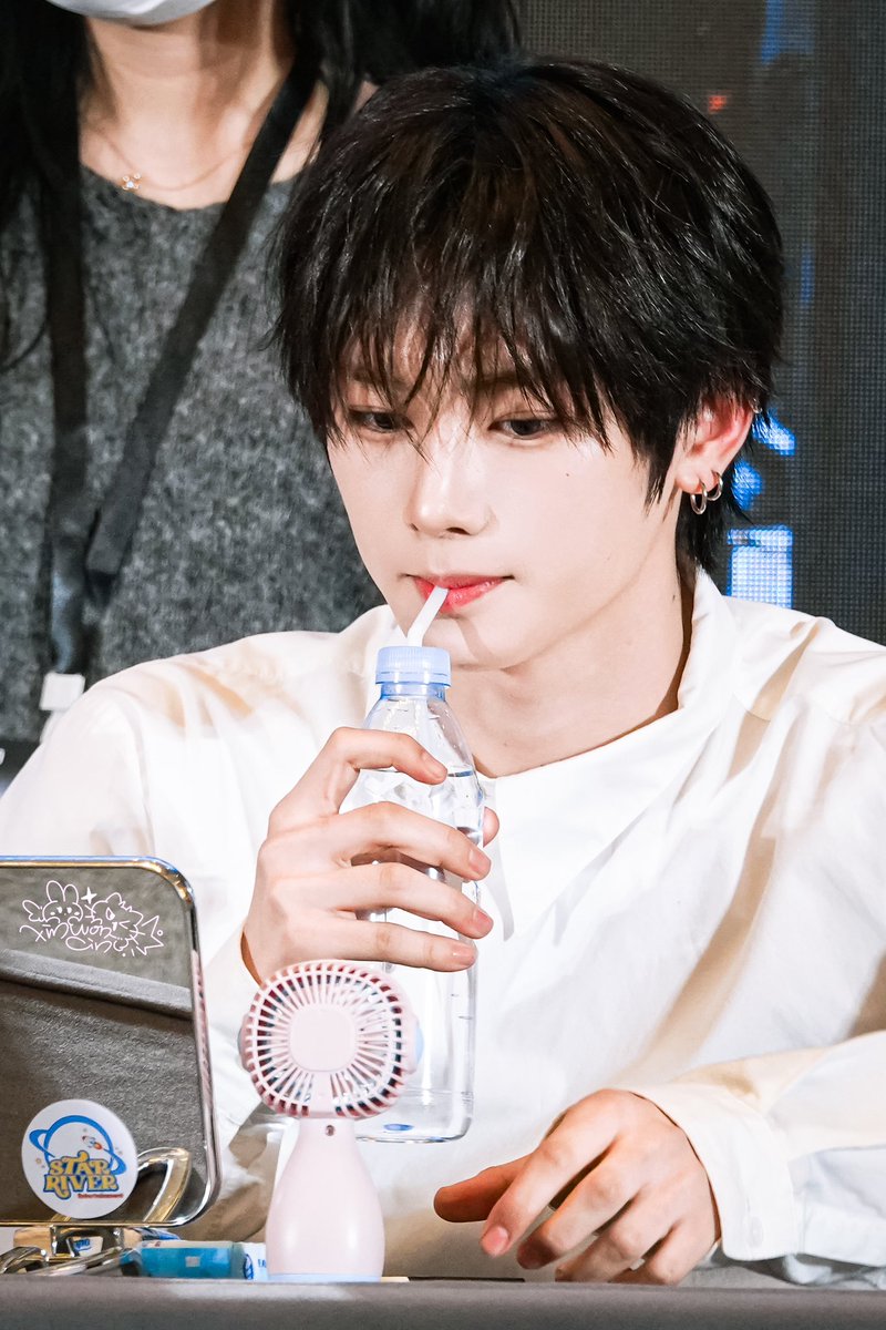 XinWonCin tweet media