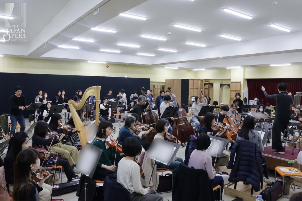 miuratamaki_jof's tweet photo. 🪉公演まであと4日🎻

先日行われたオーケストラ歌合わせの様子をお届けします！

愛と芸術の狭間で歌い続けたプリマ・ドンナ 三浦環
彼女の生き様を劇場でご覧ください✨

チケット購入はこちら→ https://t.co/yhFIELmQ1Z https://t.co/atO729l1Fa
