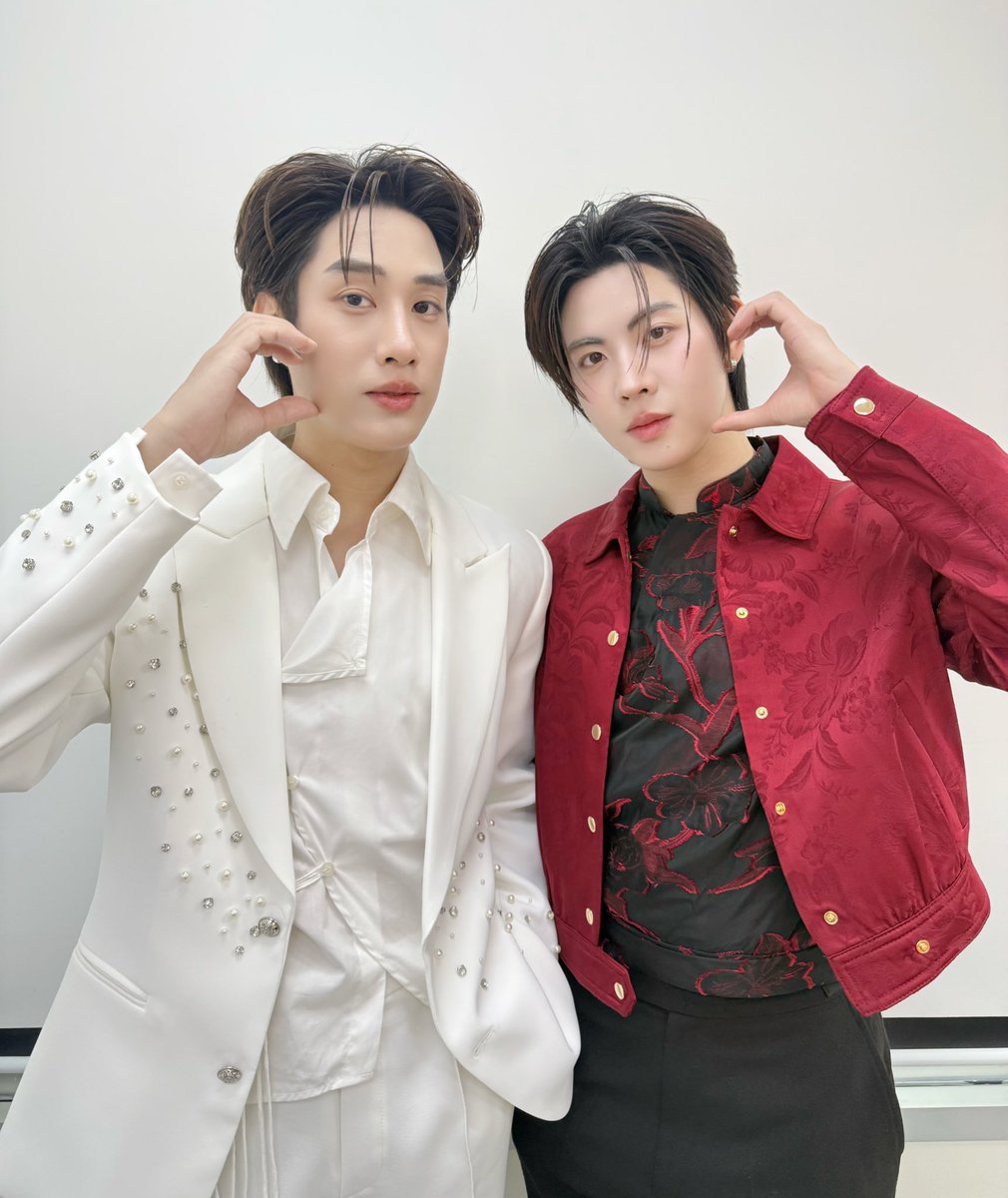 พบกับ “เติ้ล” <a href="/TLE_mtm/">TLE.MTM</a> และ “เฟิร์สวัน” <a href="/firstone_wnk/">FirstOne</a> ได้ในงาน Unilever Chinese New Year x TleFirstOne ✨

#UnileverCNYMakroxTleFirstone