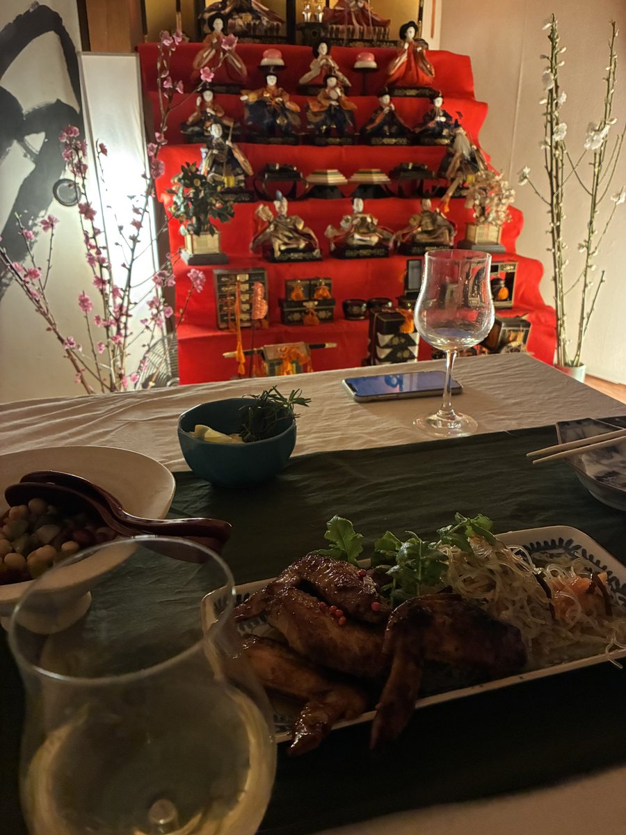 ひな祭りなので飲んでます🤭🎎