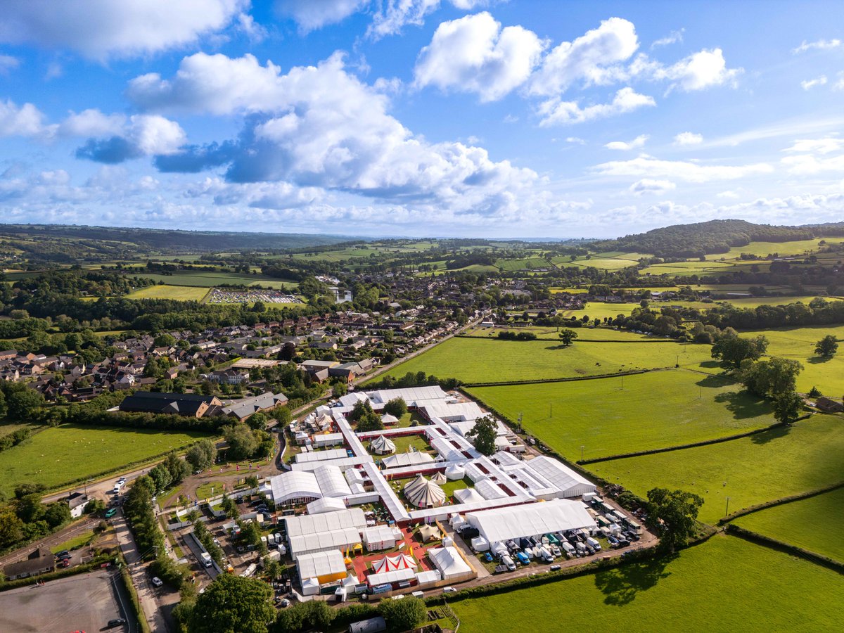 The Reading Agency tweet media