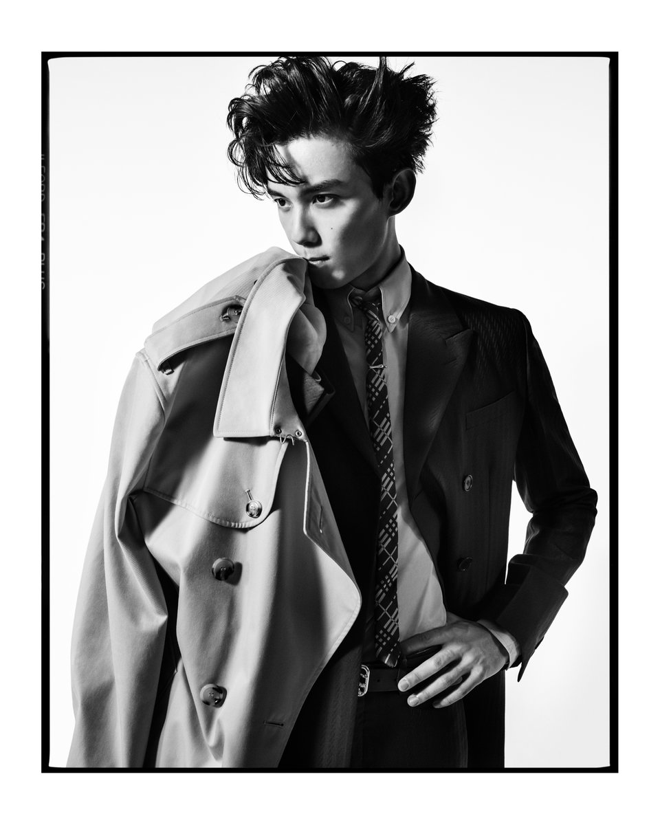 Burberry tweet media