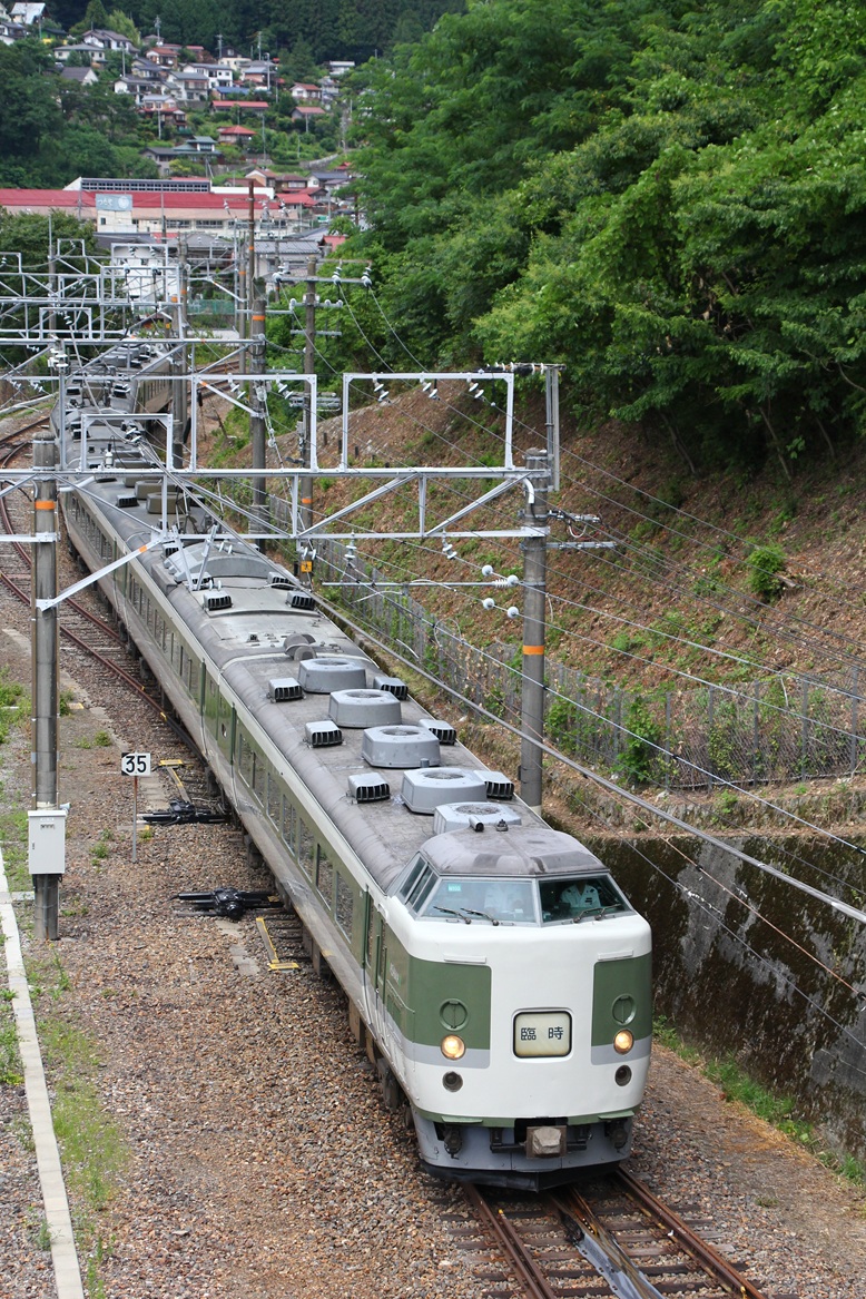 惜別・長野工場の189系あさま色」 そういえば先月、長野工場に残され