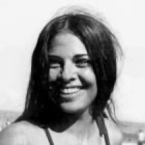 ANPIRomaPosti's tweet image. Militante della #JuventudPeronista,
#NormaSusanaRodriguez fu sequestrata, incinta di 3 mesi, a #Victoria a nord della #GrandeBuenosAires, l’#8marzo 1977. Fu detenuta presso la Brig.Investig.Martinez a #CampoDeMayo.Aveva 27 anni.
A tutt’oggi lei ed il bimbo risultano scomparsi.
