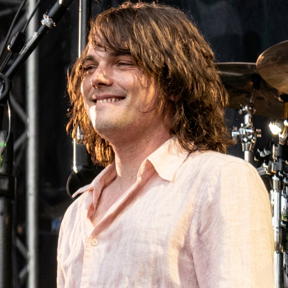 ɐlnɐd 击 tweet media