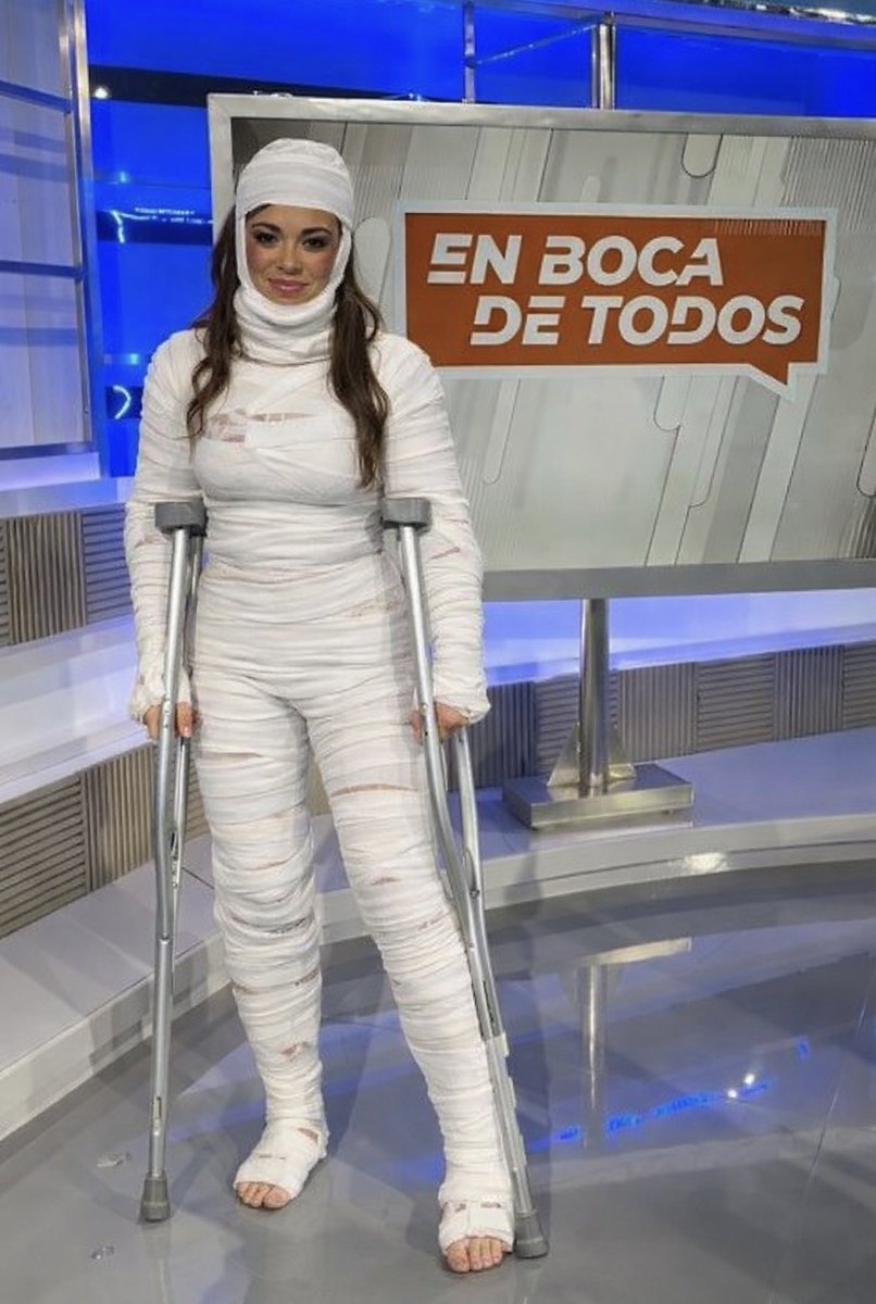 Un abrazo a Sarah Santaolalla.