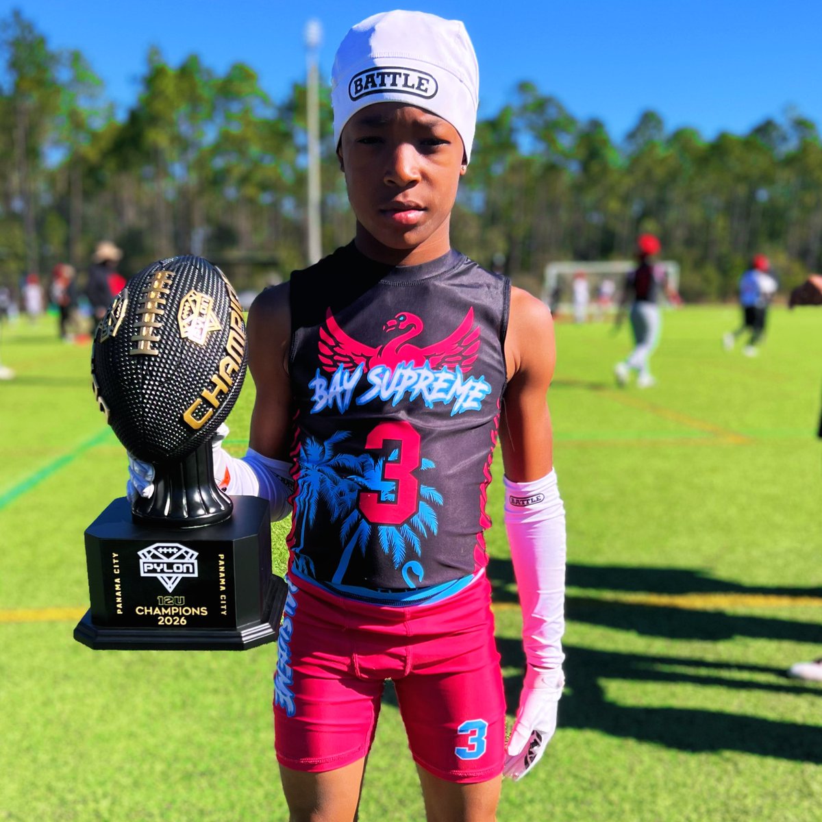 thereal_pacman3's tweet photo. Played up with 12u in the Pylon tournament. Made a clutch interception in the elimination game before the championship and had a lot of nice catches. Ended as the 12u Pylon Champions🏆 

@RecruitGeorgia @PrepRedzoneFL @Footballville @FootballHotbed @borntocompete @NxgnCamps https://t.co/IGQiq7EDg4