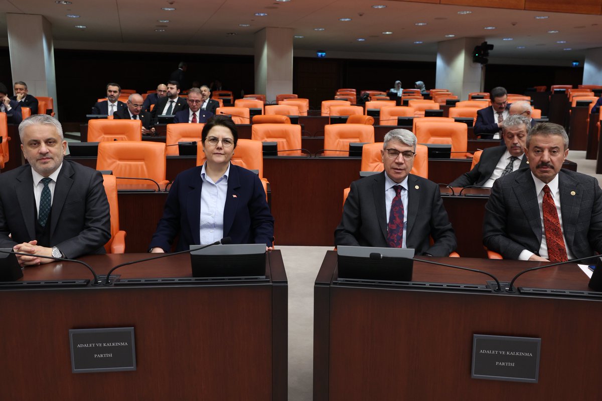 TatarArslan's tweet photo. 📍TBMM

Genel Kurul çalışmalarımıza devam ediyoruz.

@Akparti @avabdullahguler https://t.co/JbvMWIJjFj