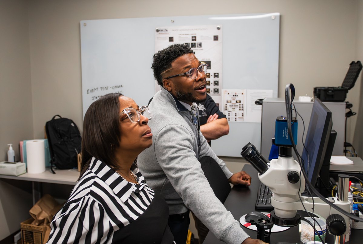 Mayor Sharon Tucker tweet media