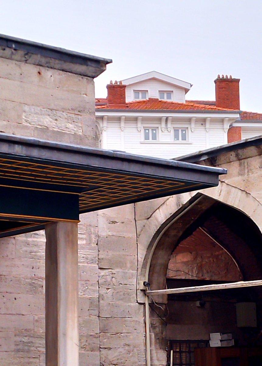 RAGIPBATUR's tweet photo. Around Hagia Sophia https://t.co/yX9Zh4L0ka
