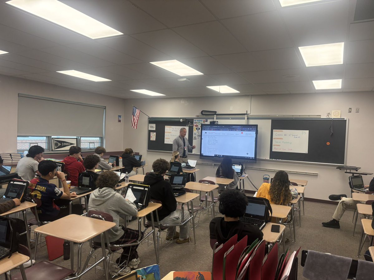 Thank you to Dr. Abels for guest reading “The Charge of the Light Brigade” in World History today. A great poem about the Crimean War <a href="/HanoverHS/">Hanover High School</a> <a href="/HanoverPublic/">HanoverPublic</a> #hpsdawesome