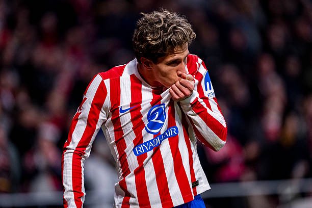 rubennatm's tweet photo. De lo que si tengo certeza es que hoy hay un aficionado del Atleti que lo siente igual que nosotros y hasta que sus piernas digan basta no va a parar de correr. https://t.co/6givzvrgAv