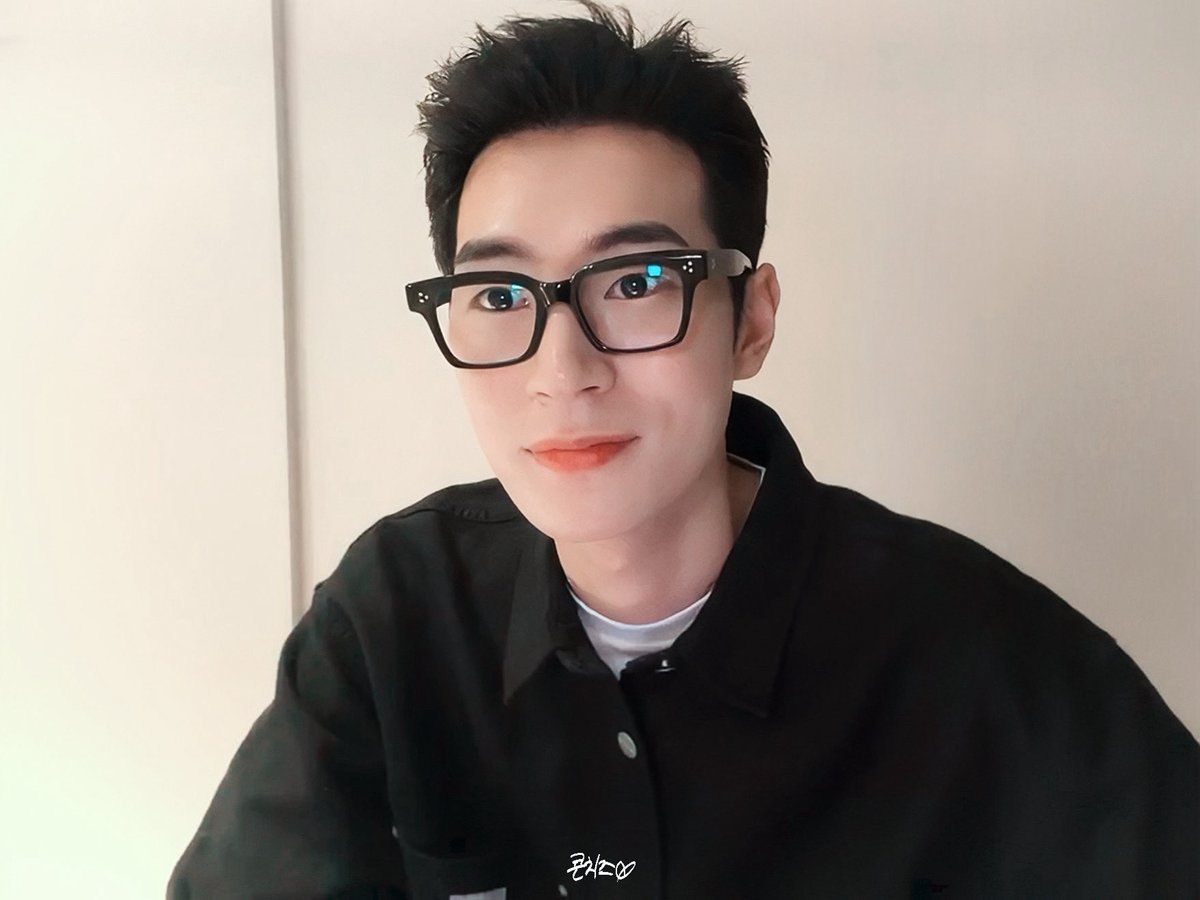 Cheesecorn___'s tweet photo. 260303 서함 위버스 라이브

◤•͈ᴥ•͈◥ ୭

#박서함 #PARKSEOHAM https://t.co/RZWiZOM4QL