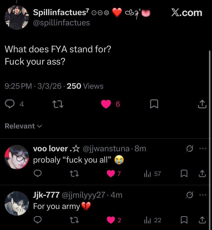 pjmIesviu's tweet photo. Hay dos tipos de army tratando de adivinar que significa la canción "FYA", ESTOY ESTALLADA BYEE 😭😂😂 https://t.co/wysOd4hsKm