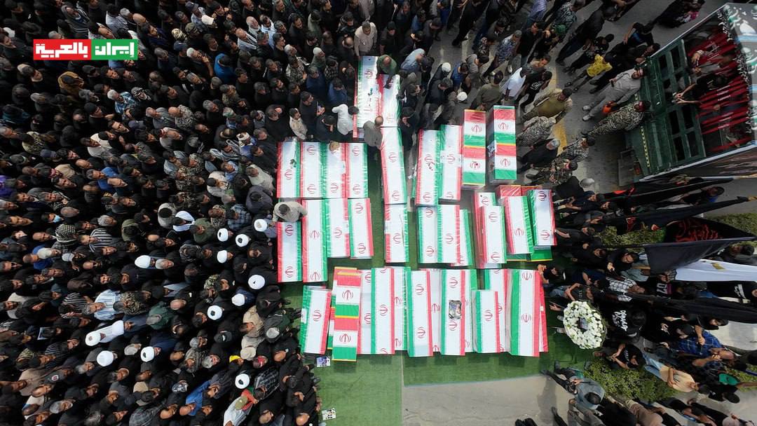 dheia81's tweet photo. 📷In Pictures | Aerial photos of the solemn farewell to the martyred children in Minab, Iran, and the burial of their bodies. https://t.co/w8cR5NBg6a