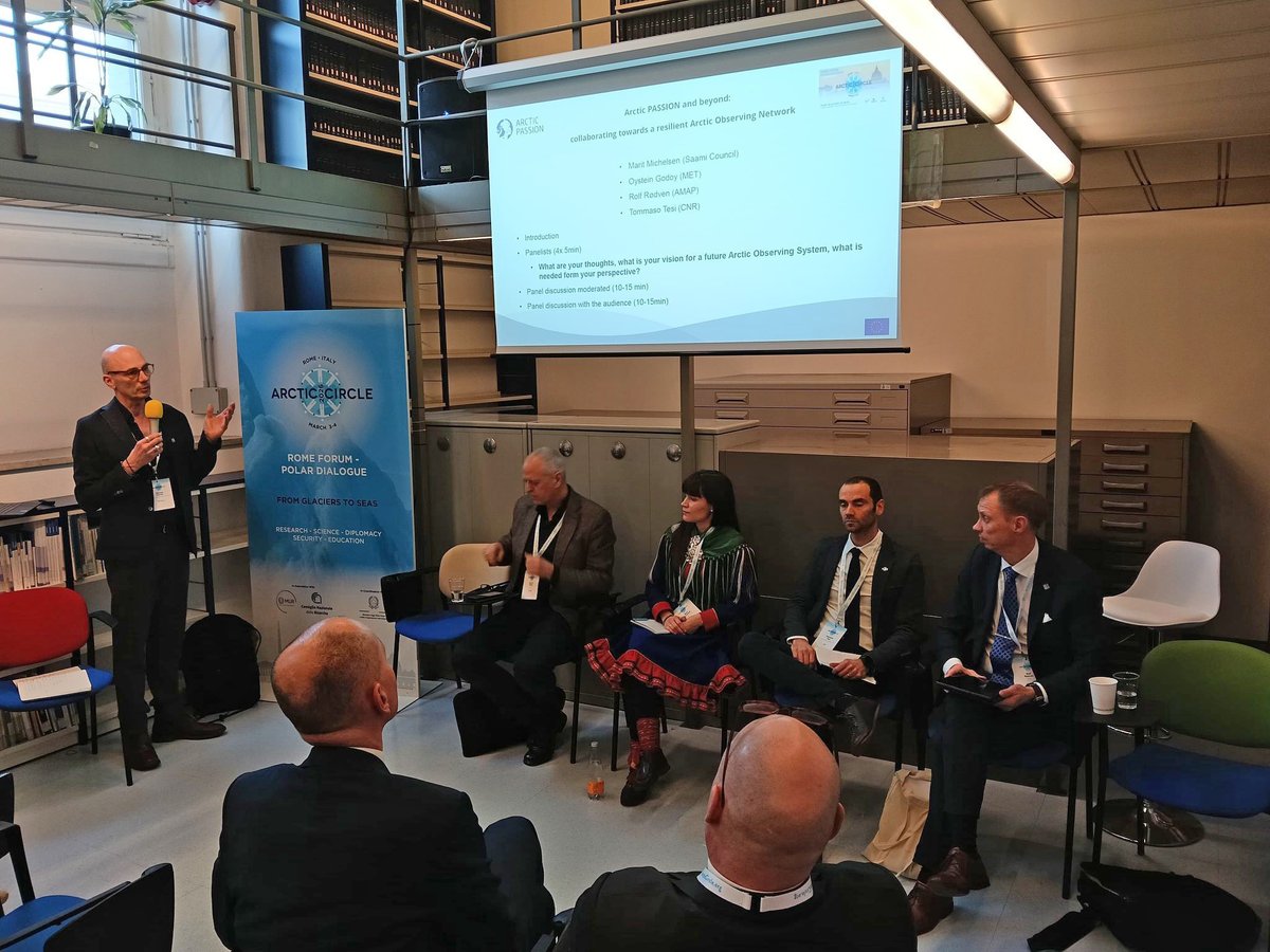 CNRDTA's tweet photo. 🔴 Live from @_Arctic_Circle #RomeForum

Tommaso Tesi (@CNRsocial_) presents “Enhancing and Coordinating Arctic Observations”.

Open discussion “Arctic Passion: Observing Network”, co-organized by CNR.

#DTACRYO #AMAP #PolarResearch #ArcticObservations https://t.co/0SPTThP0t9