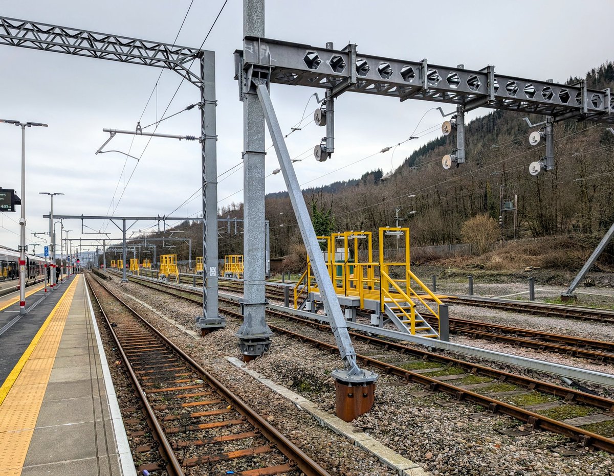 DownOnTheStour's tweet photo. Treherbert โ
After a Swap at Pontypridd where I butchered the pronunciation of Treherbert to the Staff (Sorry Wales) I've made it to another end of the line. ๐
#DOTS #trainphotography #railwayphotography #TFW #class756 #stadler #trimode #valleys https://t.co/UBERz9J89O