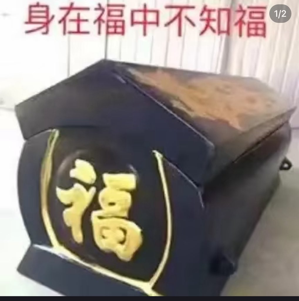 ziyingwh's tweet photo. @Bitwux 三大流氓伺候他一个，这福没人能享，只有日本人身在福中不知福 https://t.co/rsQoFYRekR